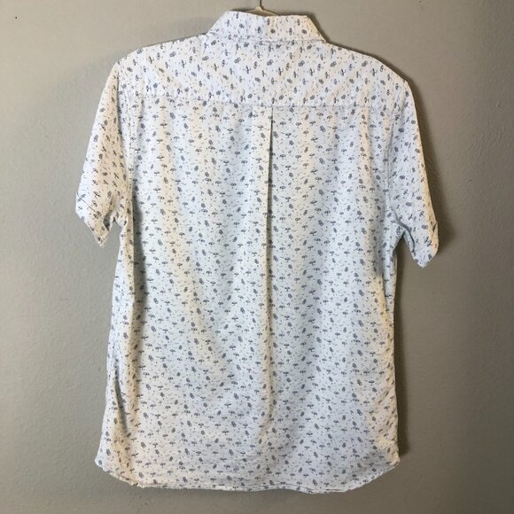 Steel & Jelly Beach Umbrellas Sand Chairs Short Sleeve Shirt - Picture 4 of 11